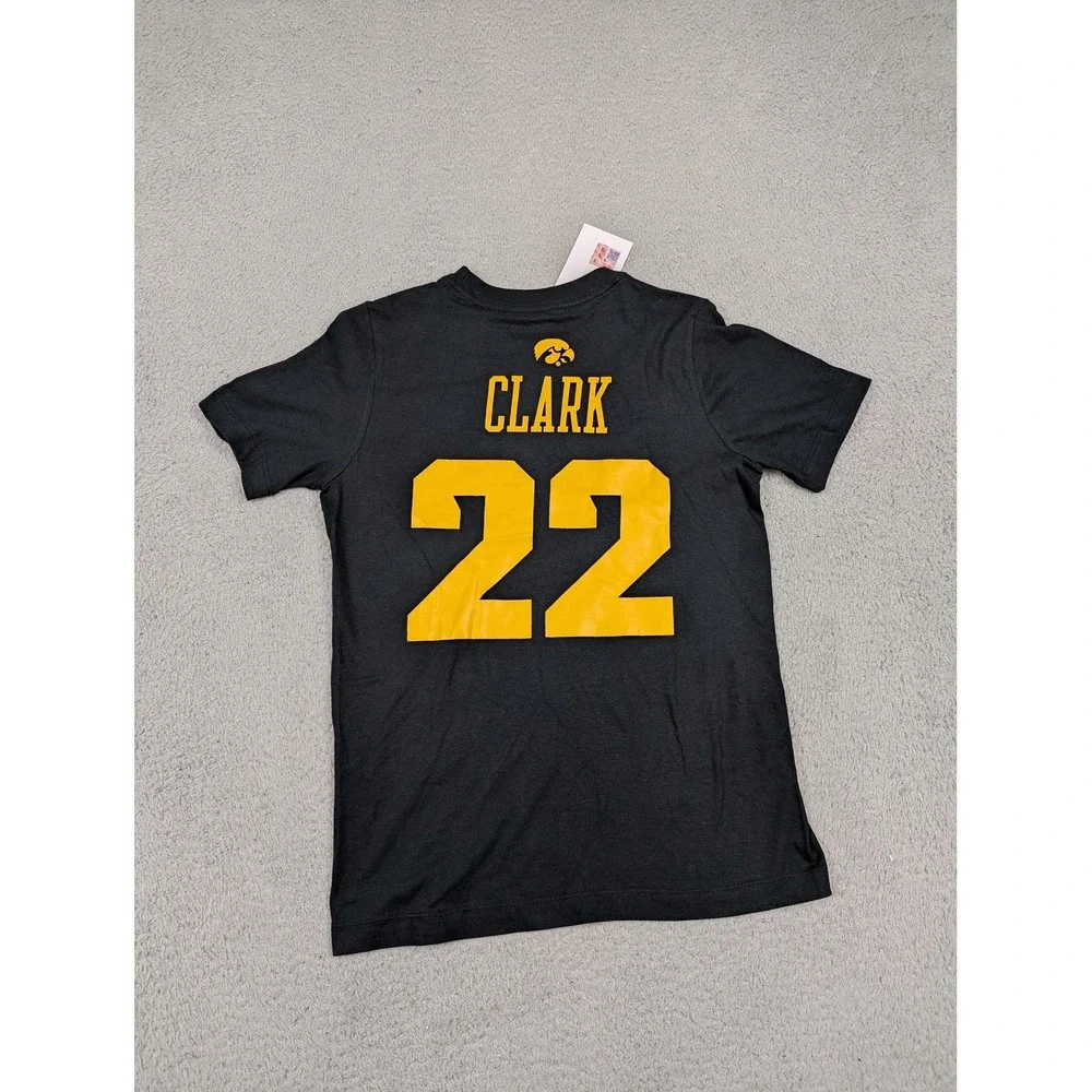 Iowa Hawkeyes‎ Shirt Womens Medium Black NCAA Basketball Clark 22 Nike T-Shirt